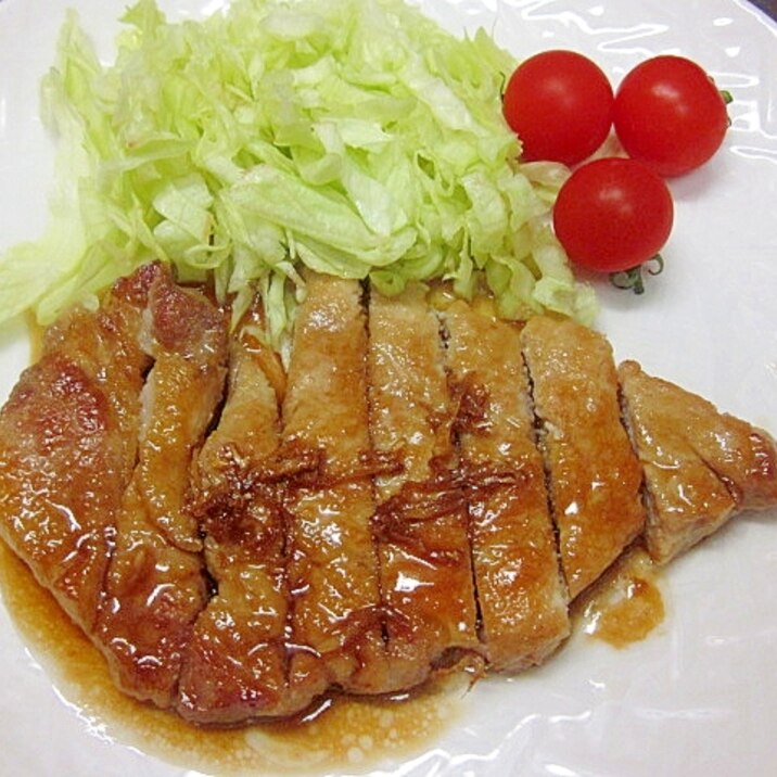 食べ応えあり☆厚切り豚肉の生姜焼きソテー★